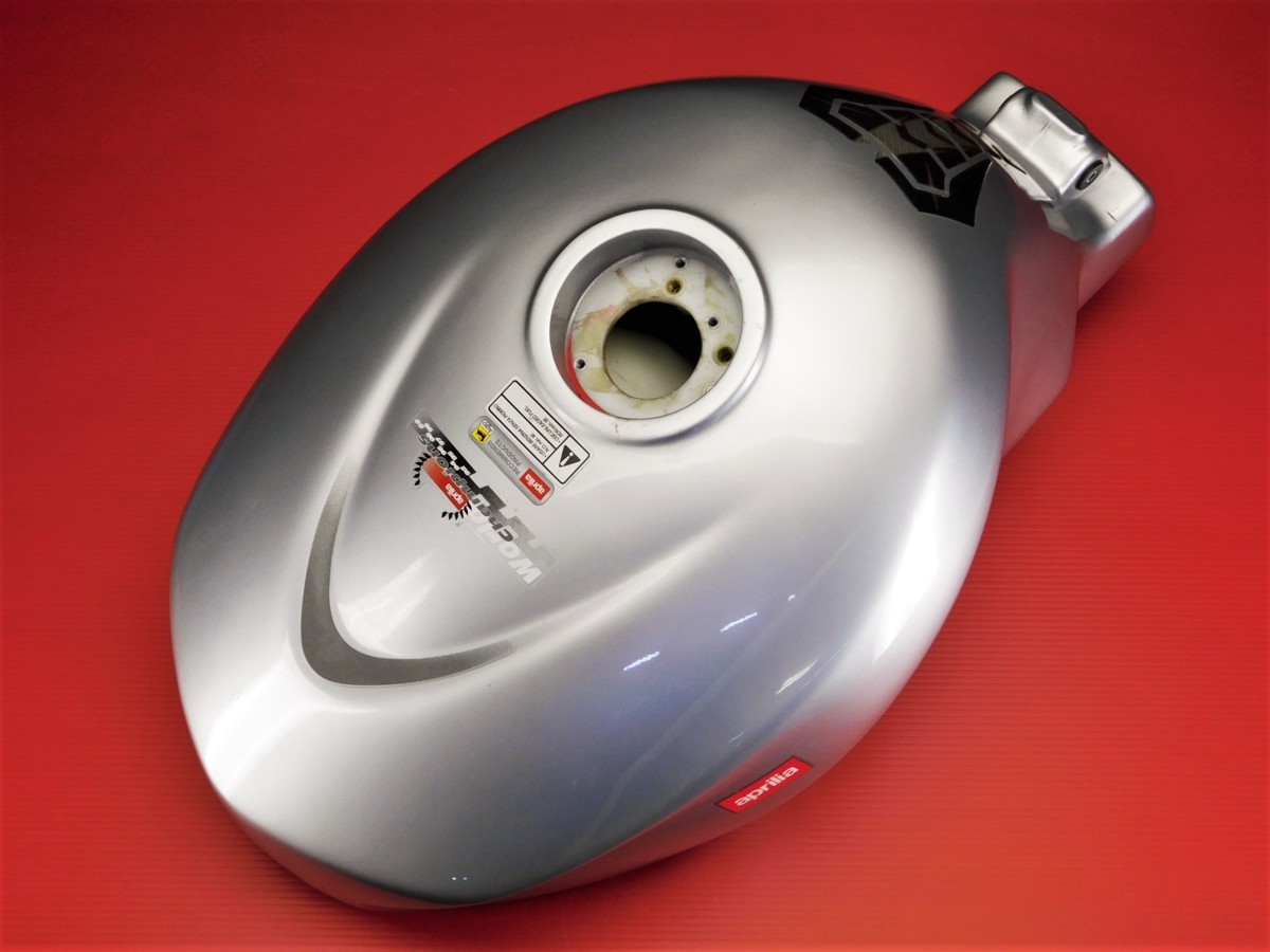 2026年最新】Yahoo!オークション - アプリリア用(タンク パーツ)の中古